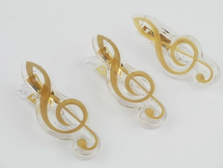 Zenei ajándéktárgy: Csipesz, violinkulcs alakú, arany /1 darab/